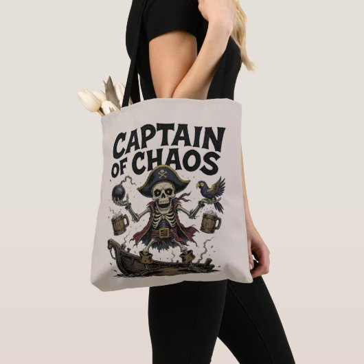 Chaotic Pirate Skeleton–Funny Cartoon Deck Design Tasche (Von Nahem)