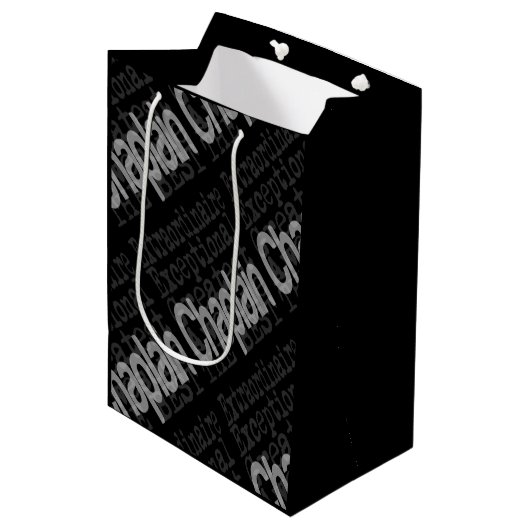 Chaplain Extraordinaire Mittlere Geschenktüte (Vorderseite Schrägansicht)