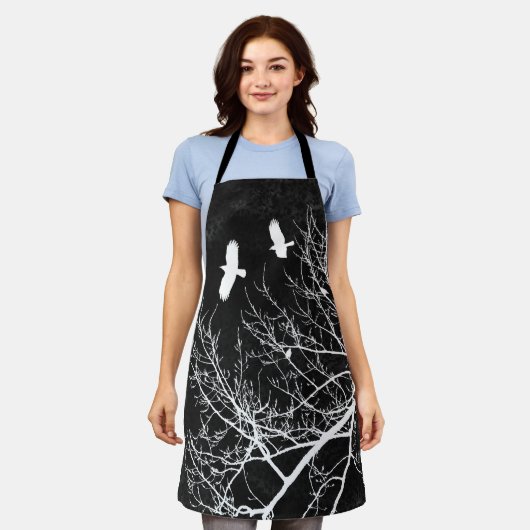 Charcoal Black Gothic Crows Trees Gothic Schürze (Getragen)