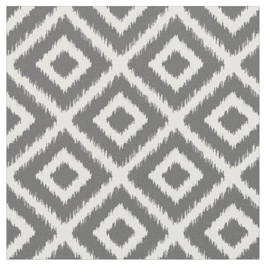 Charcoal Gray Ikat Diamonds Stoff (Nahaufnahme)
