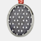 Charcoal Gray Mosaic | Blume des Lebensverlaufs Silbernes Ornament (Links)