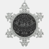 Charcoal Mandala Schneeflocken Zinn-Ornament (Vorderseite)