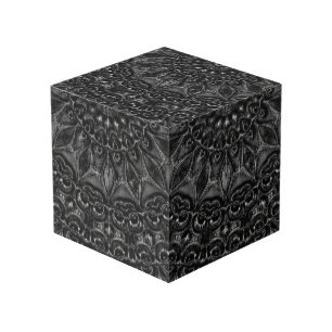 Charcoal Mandala Würfel