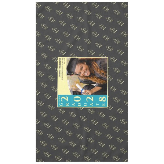 Charcoal Modern Graduation Photo Cap Pattern Tischdecke (Vorderseite)