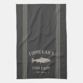 Charcoal Rustic Fish Camp Personalisiert Geschirrtuch (Vertikal)