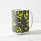 Charcograu-gelbe Abstrakte Kunst Funky Kaffeetasse (VorderseiteRechts)