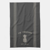 Charkohle Rustikale Ananas Personalisiert Geschirrtuch (Vertikal)
