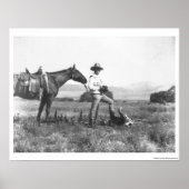 Charles Belden mit Pferd und Schädel. Poster (Vorne)