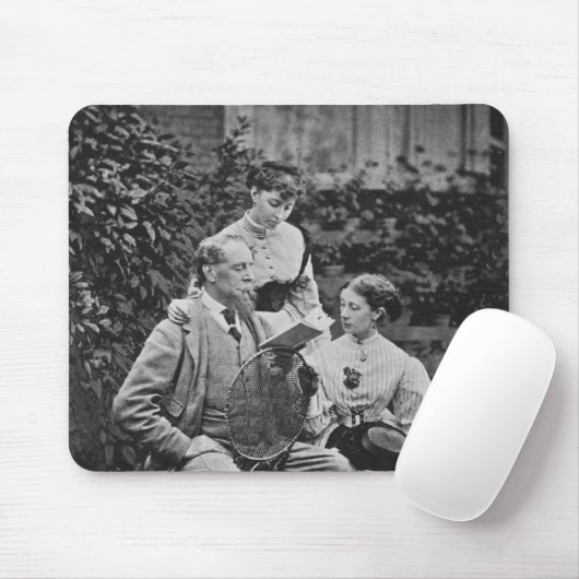 Charles Dickens mit zwei seiner Töchter Mousepad (Mit Mouse)