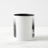 Charles-Joseph Panckouke Holding Tasse (Zentrum)
