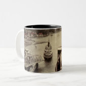 Charlevoix, Michigan, Show River and Harbour Zweifarbige Tasse (Vorderseite Links)