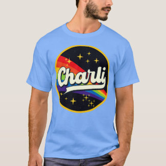 Charli Regenbogen im Vintagen Weltraumstil T-Shirt