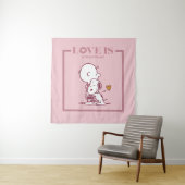 Charlie Brown & Snoopy - Liebe ist ein bester Freu Wandteppich (Beispiel)