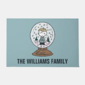 Charlie Brown Snow Globe Graphic - Let It Snow Fußmatte (Vorderseite)