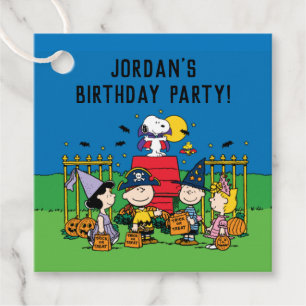 Charlie Brown und Gang Halloween Geburtstagsparty Geschenkanhänger
