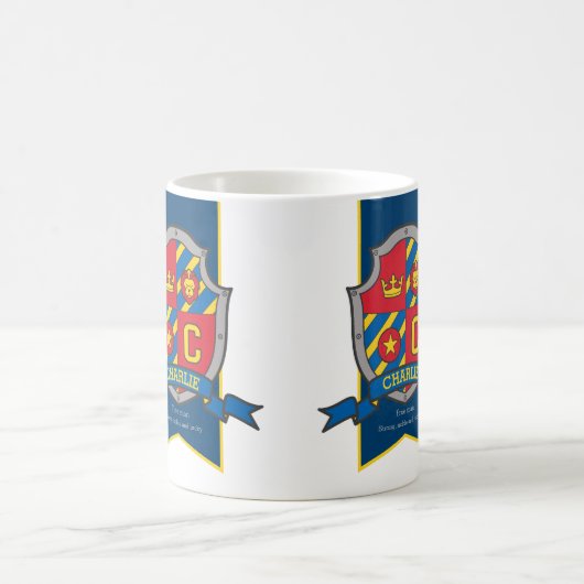 Charlie-Ritter Schild Roter blauer Name bedeutet T Kaffeetasse (Mittel)
