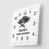 Charlie's Classic Car Garage Quadratische Wanduhr (Winkel)