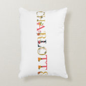 CHARLOTTE Name Kunst mit bestickten Blume Dekokissen (Vorderseite(Vertikal))