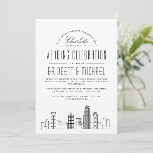 Charlotte Wedding | Moderner Deko City Skyline Einladung (Stehend Vorderseite)