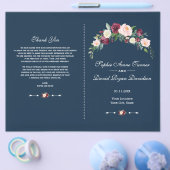 Charm Burgundy Blush Bloral Blue Wedding Programm Flyer (Einzeln)