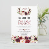 Charm Burgundy Blush Floral Antlers, die wir noch Einladung (Stehend Vorderseite)