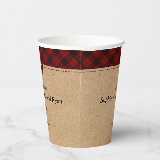 Charm Rustic Red Buffalo Kariert Monogram Wedding Pappbecher (Rechts)