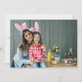 Charm Weiße Blume Foto Ostereier Jagd Einladung (Rückseite)