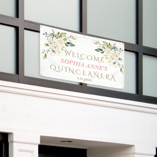 Charm White Ivory Floral Quinceañera Begrüßungszei Banner (Äußeres Gebäude)