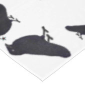 Charmante Krähen mit Geschenken Tischdecke (Schrägansicht)