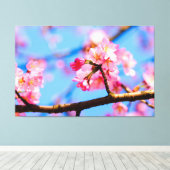 Charmante Schönheit der Sakura Blume im Springtime Leinwanddruck (Insitu (Holzboden))