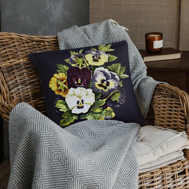 Charmante Vintage Stiefmütterchen in dunklem Mitte Kissen (Von Creator hochgeladen)