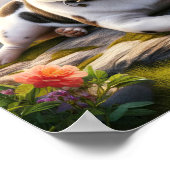 Charmanter französischer Bulldog im Grünen Poster (Ecke)