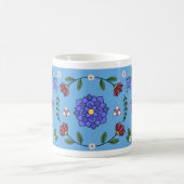 Charmantes Blau und florale Folklorekunst Tasse (Mittel)
