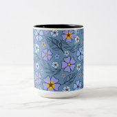 Charmantes Blau und Lila Blumen mit Kontur Zweifarbige Tasse (Mittel)