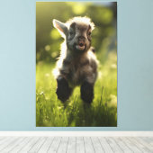 Charmantes farbiges Kinderschiff im Grasportrait Leinwanddruck (Insitu (Holzboden))