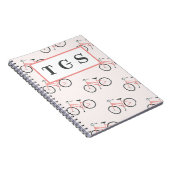 Charmantes, hellrosa Fahrräder Monogramm Notebook Notizblock (Rechte Seite)