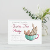 Charmantes Ostern Tee Party Bunny Café Einladung (Stehend Vorderseite)