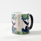 Charmantes Panda Abenteuer: Retro China Reisen Kun Verwandlungstasse (VorderseiteRechts)