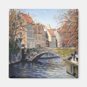 Charmatische alte Brücke über einen Kanal im maler Magnet