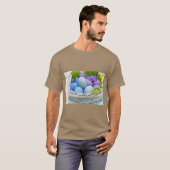 Charming Easter Eggs in Basket Joy T-Shirt (Vorne ganz)