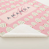 Charming Girly Strawberry Muster Monogram Geschenk Sherpadecke (3/4)
