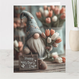 Charming Gnome Holding a "Happy Mother Day" Zeiche Karte