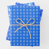 Charming Hanukkah Patterns Stars Sweaters Menorahs Geschenkpapier Set (Beispiel)