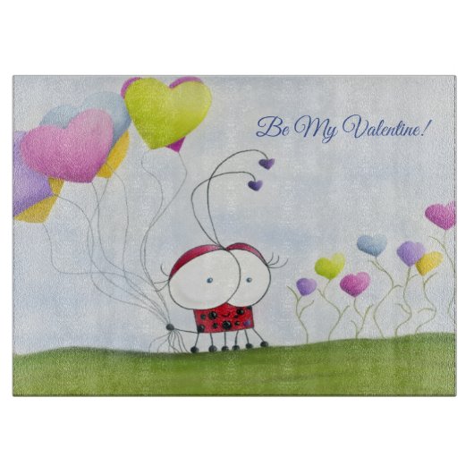 Charming Ladybug mit farbenfrohen Herzballons Schneidebrett (Vorderseite)