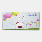 Charming Ladybug mit farbenfrohen Herzballons Schreibtischunterlage (Vorderseite)