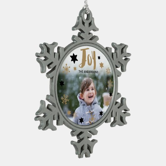 Charming Trendy Joy Holiday Foto Schneeflocken Zinn-Ornament (Links)