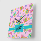 Charming Whimsy Butterfets Pink Monogram Quadratische Wanduhr (Winkel)