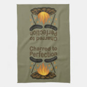 Charted to Perfection Funny Campfire Hot Dog Geschirrtuch (Vertikal)
