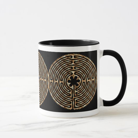 Chartres-Labyrinth-Perlen-dunkle Weg-Tasse Tasse (Rechts)