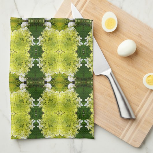 Chartreuse Green Abstrakt Hydrangea Blooms Muster Geschirrtuch (Viertel Falte)